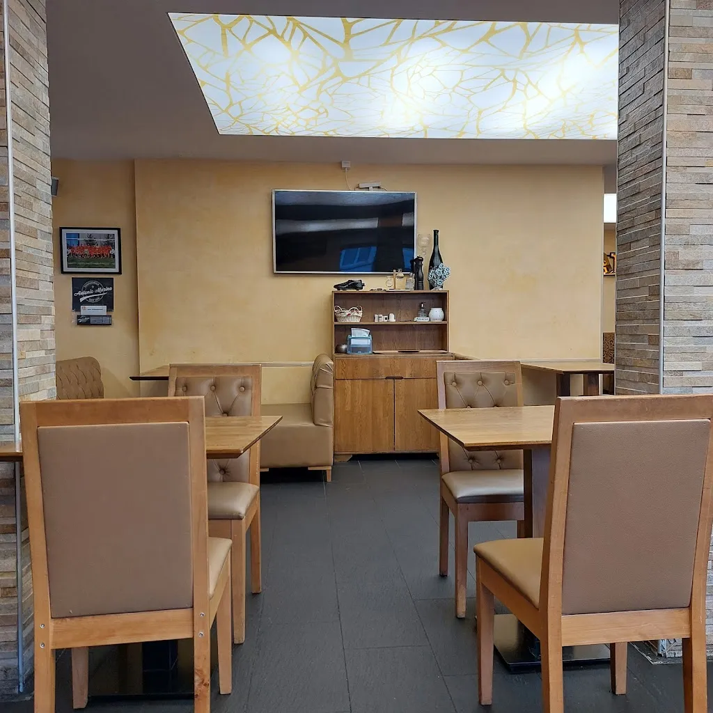 Shahzad Tahir Malik_Safran's_Lachen_recensione