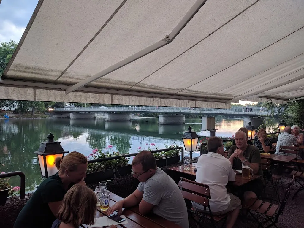 Arjan van Olphen_Lechgarten Biergarten_Lech_review