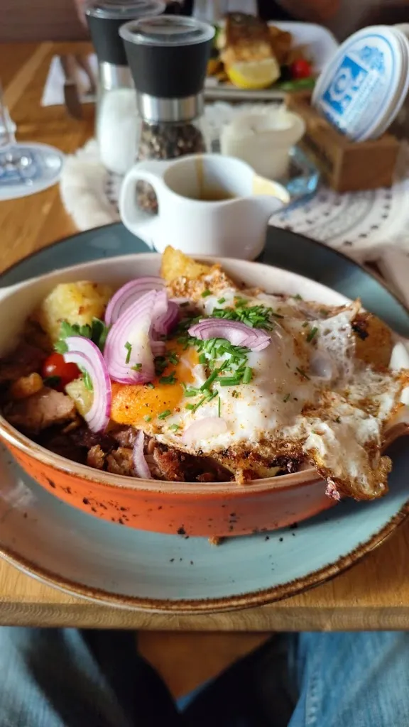 Adriana Shaljani_Gasthaus Süßbräu_Lech_review