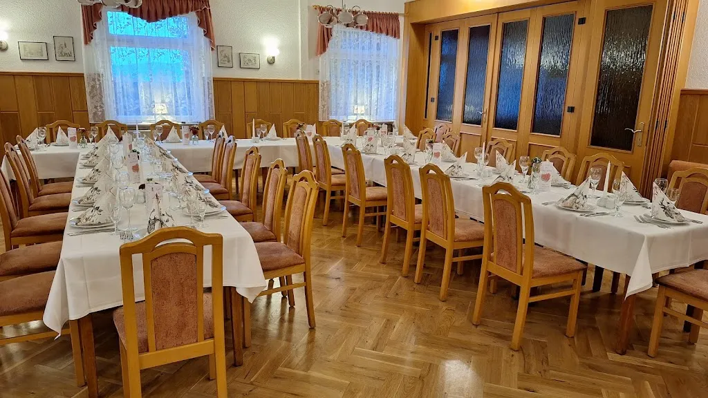 Traditionsgaststätte Bahnschlösschen restaurant in Lauter-Bernsbach