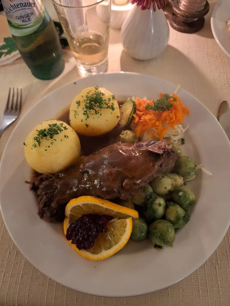 Traditionsgaststätte Bahnschlösschen_Lauter-Bernsbach_slider_image_2