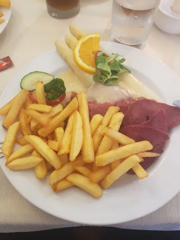 Traditionsgaststätte Bahnschlösschen_Lauter-Bernsbach_slider_image_3