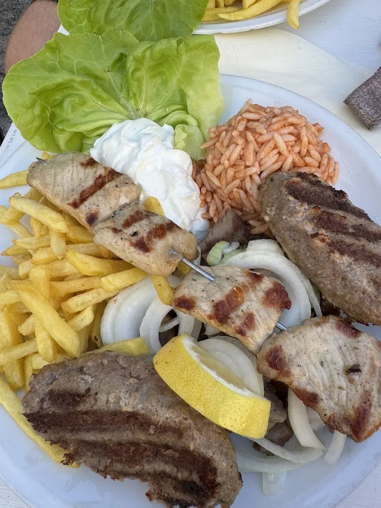 Julia Wolthoff_Taverne Poseidon_Buchau_review