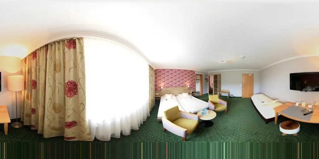 Kuralpe Kreuzhof_(Odenwald)_slider_image_2