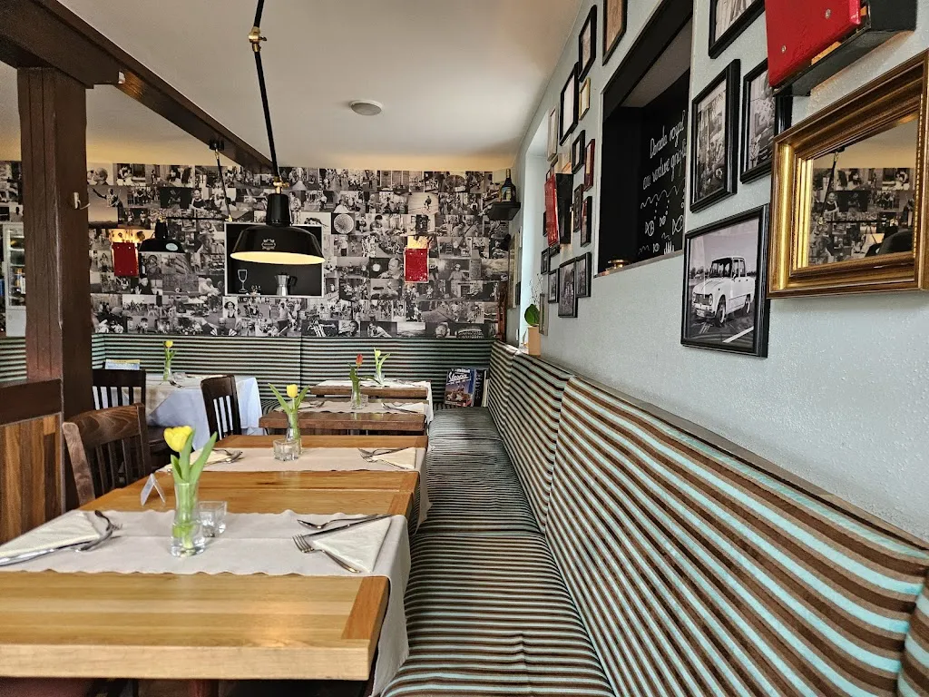 Südlich Cafe Restauration Pizzeria restaurant in Pegnitz