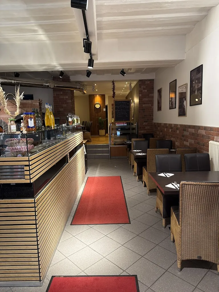 Holzofen Pizza La Piazza restaurant in Pegnitz