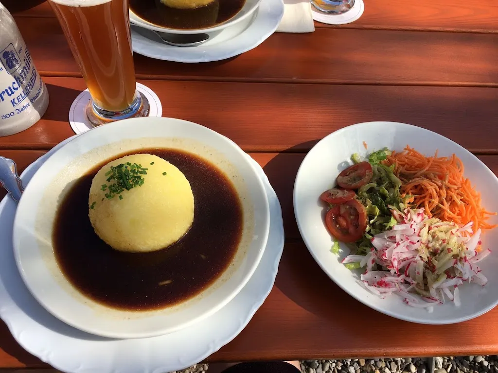 Rolf_Schwarzer Adler_Leinburg_review