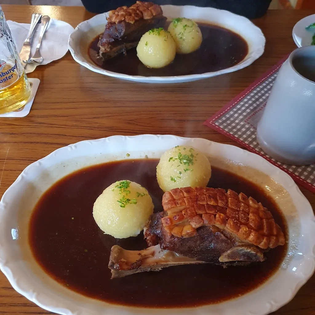 Schwarzer Adler_Leinburg_slider_image_2