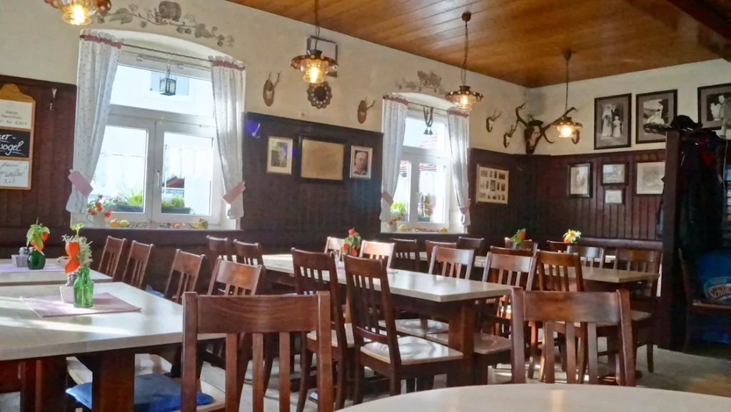 Brauerei und Gaststätte Hölzlein GmbH & Co. KG restaurant in Litzendorf