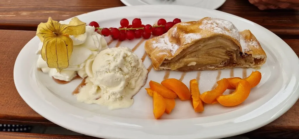 Dick Bakker_Wasserschänke_Lichtenau_review