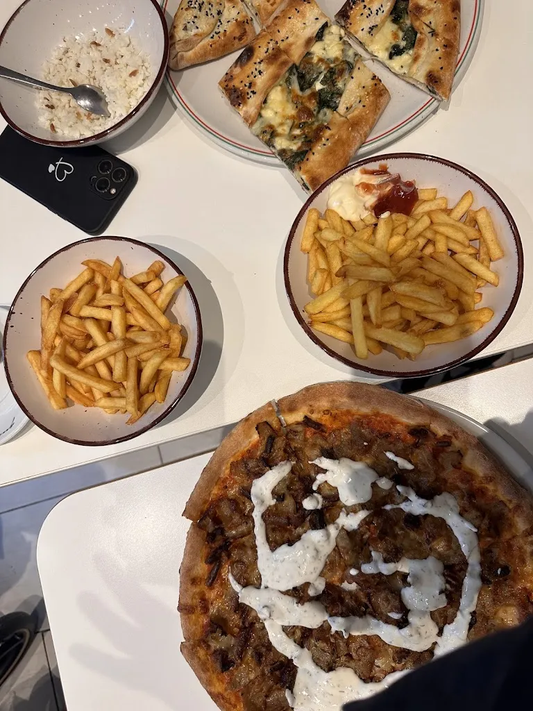 Şafak_Royal Pizza & Döner_Bellingen_review