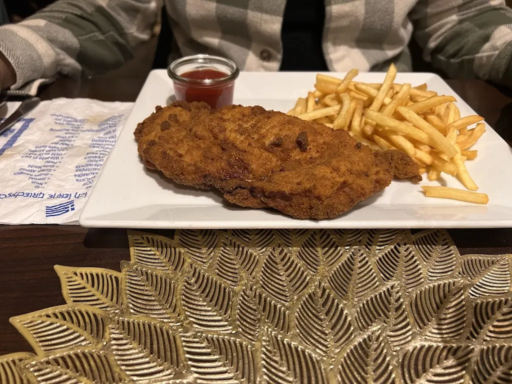 DaYonnah Avae'_Taverne Korfu_Parsberg_review