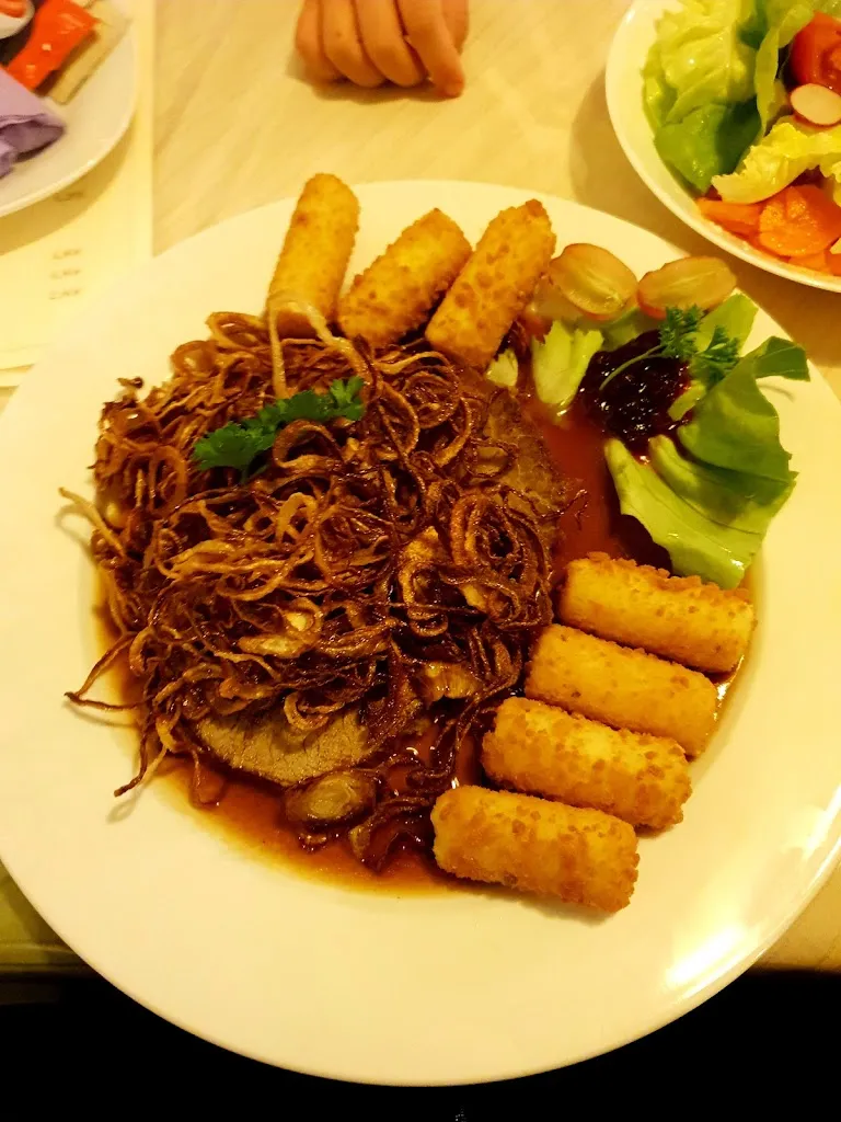 S. Schön_Spiegel Gaststätte_Mainstockheim_review