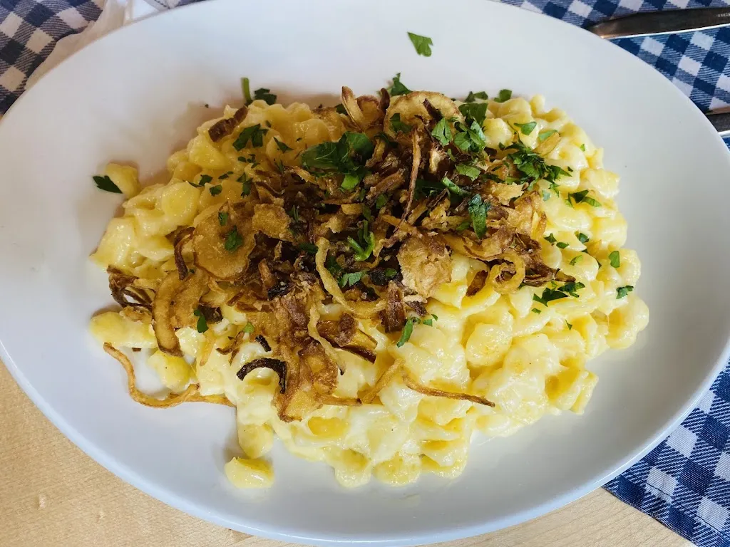 Michelle Schnellhardt_Gaststätte Theresienhütte_Mainburg_review