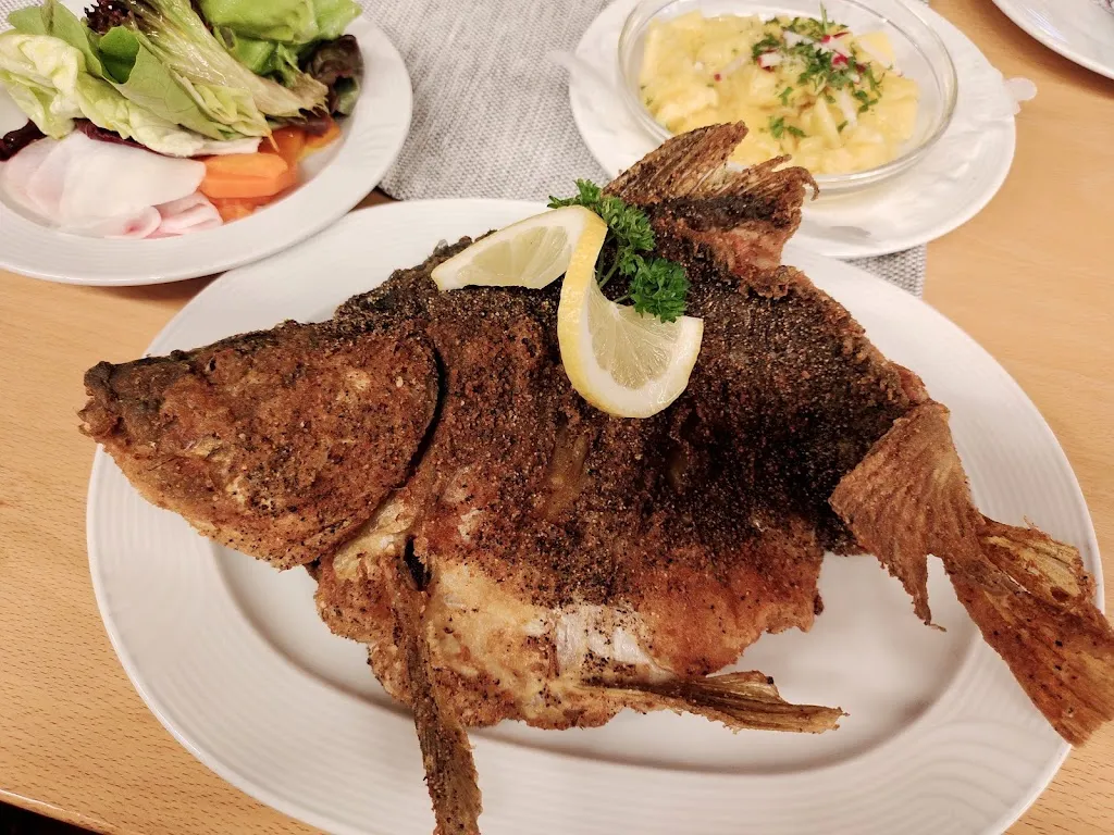 Yuliia Fesenko_Gasthaus Zur Traube Inh. Hans Pfeufer_Bibart_review