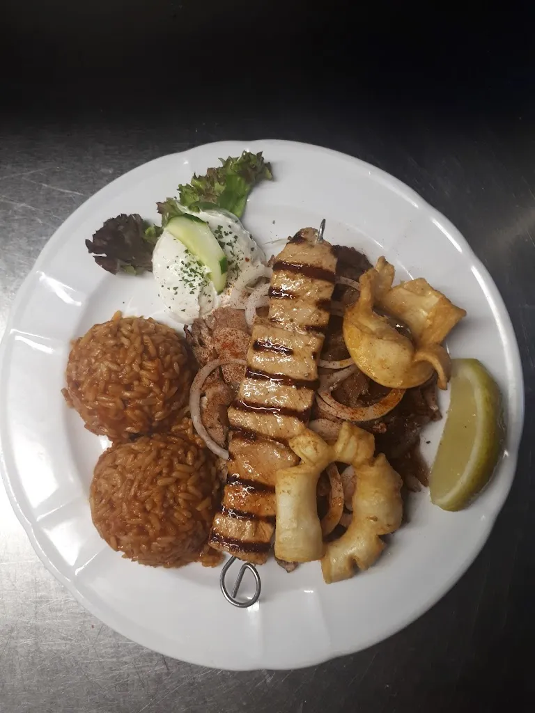 Gasthof Zum Dorfbrunnen_Cadolzburg_slider_image_3