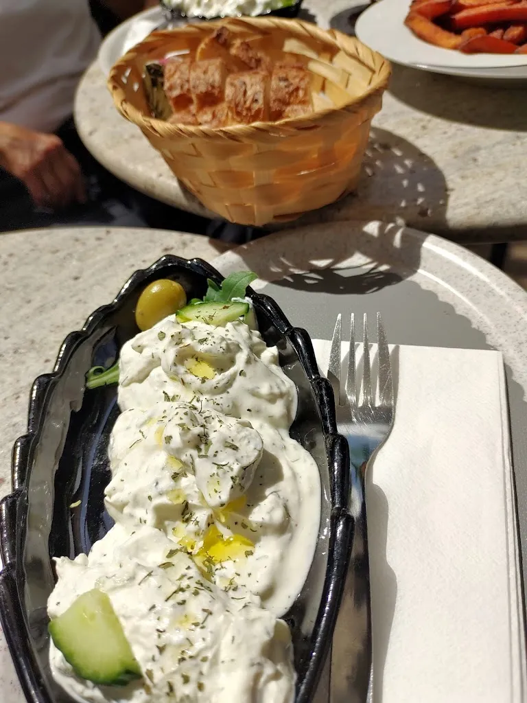 Menu_Pizzeria / Restaurant / Eiscafé zum Brunnen_Bellingen_image_8