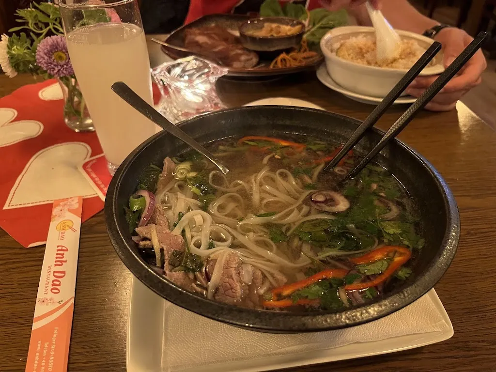 Ho Kelly_Anh Dao Restaurant_Schwaben_review