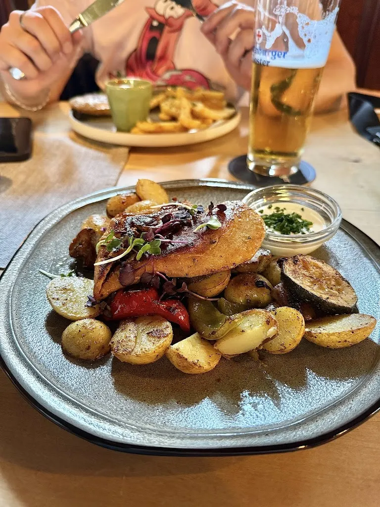 Historischer Gasthof „Zum goldenen Löwen“_Marktredwitz_slider_image_2