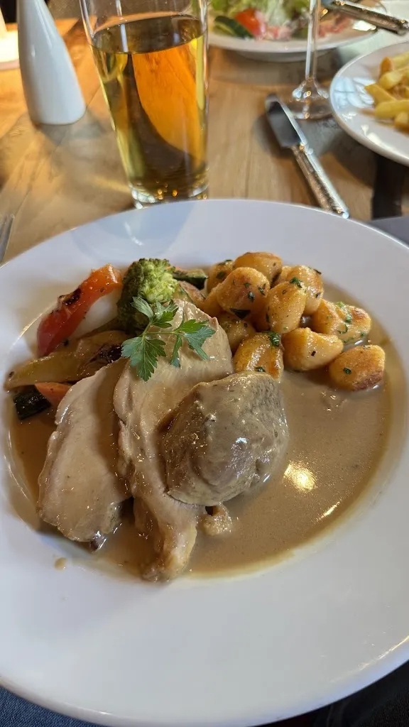 Joel Guaraglia_Klosterscheuer_Herrenalb_review