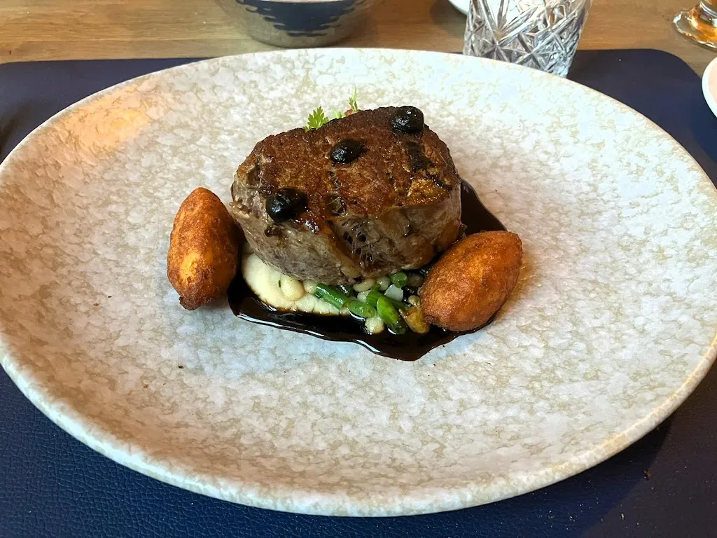 Erics Layla_Restaurant Ohters_Rhein_review