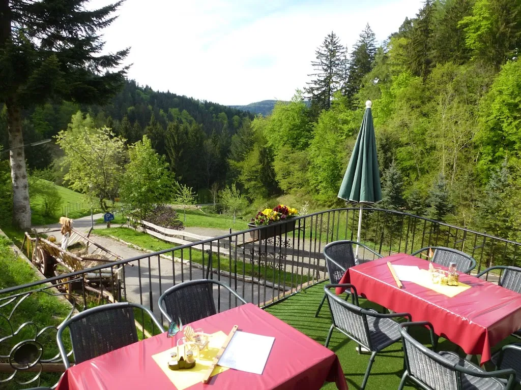 Landgasthof Zur Spechtschmiede - ristorante a Herrenalb