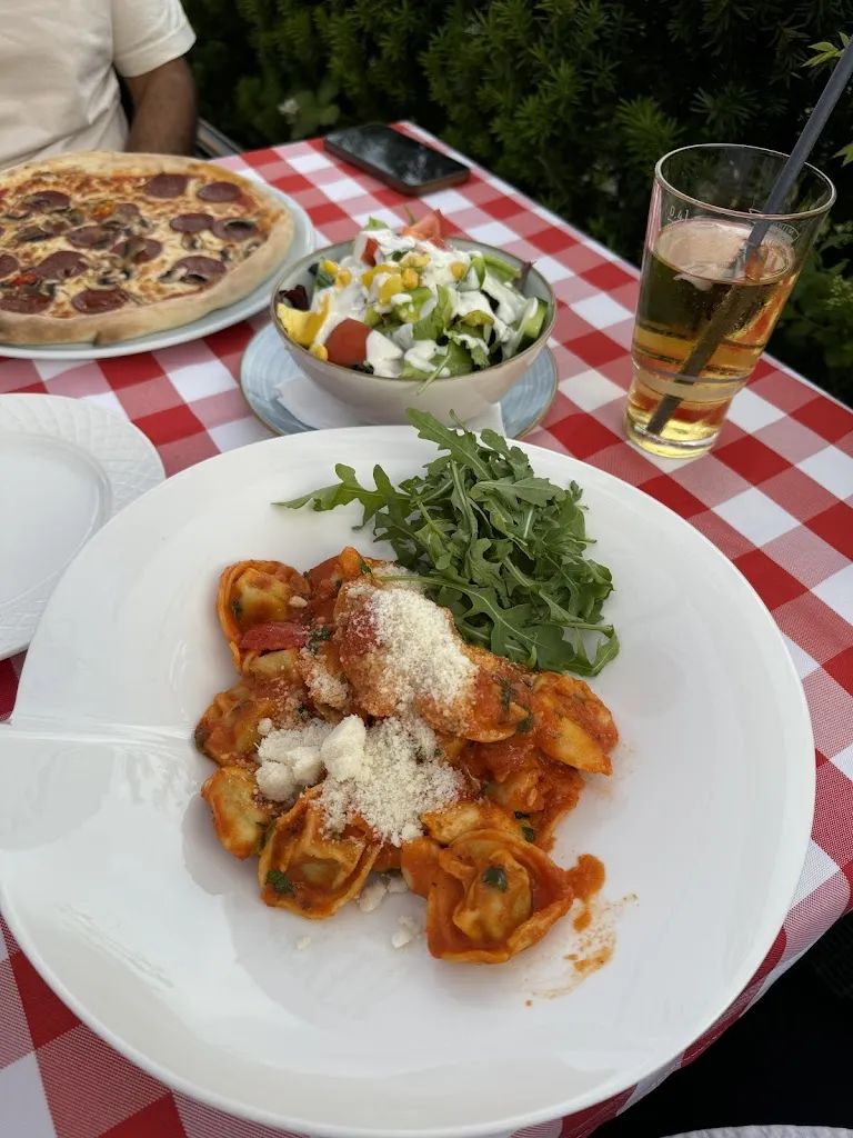 Nusaibh Alamrani_Toscana IV - Pizzeria Restaurant_Herrenalb_review