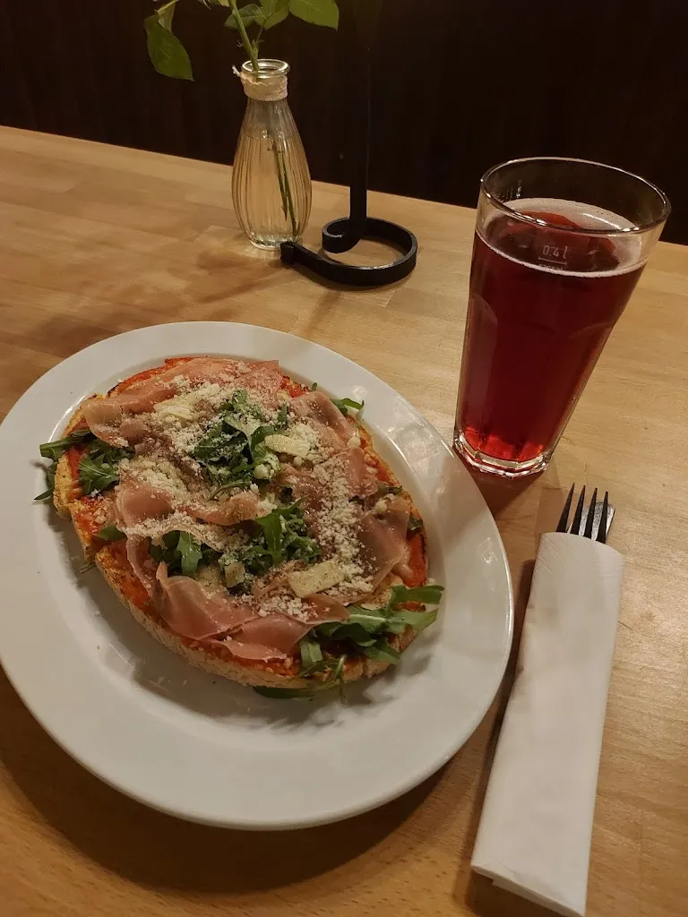 Donna Pina Vino Bruschetta & Piadina_Landshut_slider_image_3