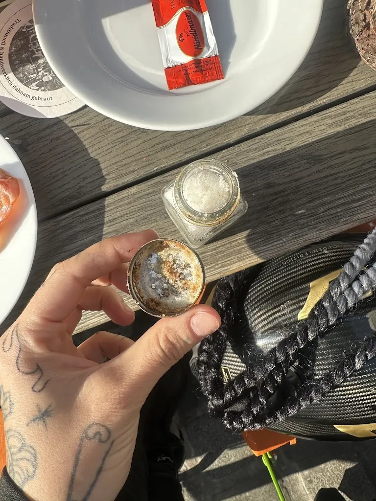 Tattoo studio LINK Ogulin_Chocolat_Landshut_review