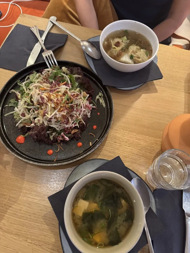 Maryna Zabara_Asian Foodhall_Landshut_review