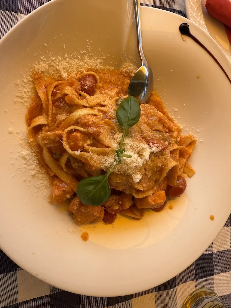 Jürgen Zoller_Restaurant im Golfclub Bad Herrenalb (offen zugänglich)_Herrenalb_avis