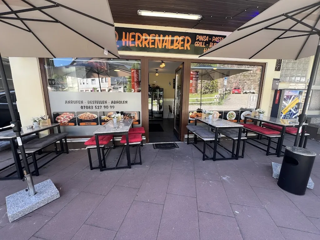 Herrenalber Pinsa Pasta Burger Grill Haus restaurant in Herrenalb