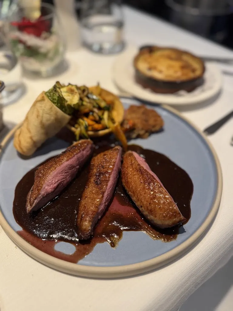 Nadezhda Russ_Schloss Halberg_Saarbrücken_review