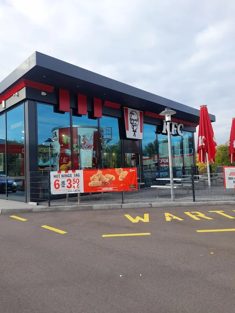 SOMA MAITY_Kentucky Fried Chicken_Neunkirchen_reseña