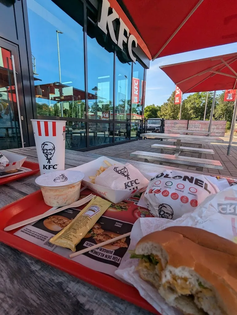 Kentucky Fried Chicken_Neunkirchen_slider_image_2