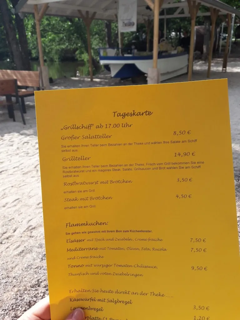 Menu_Schwarzrinderseen Weindorf Weinstrand_Weiskirchen_image_4