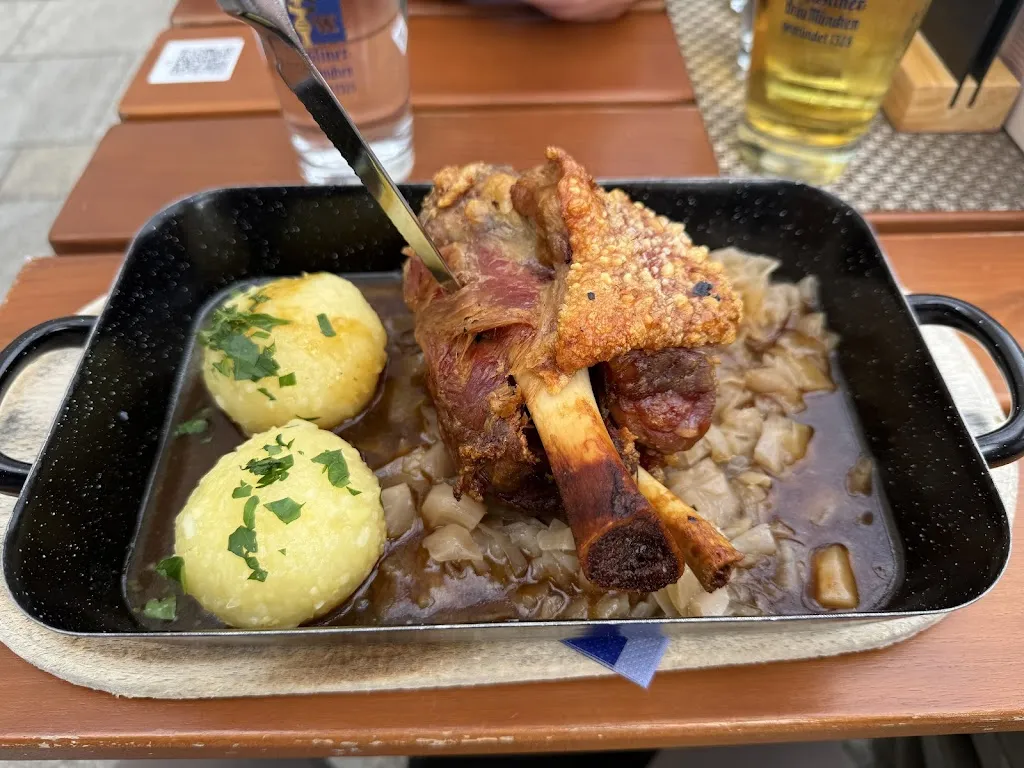 Bryan Pugh_Das Oberhaus_Passau_review