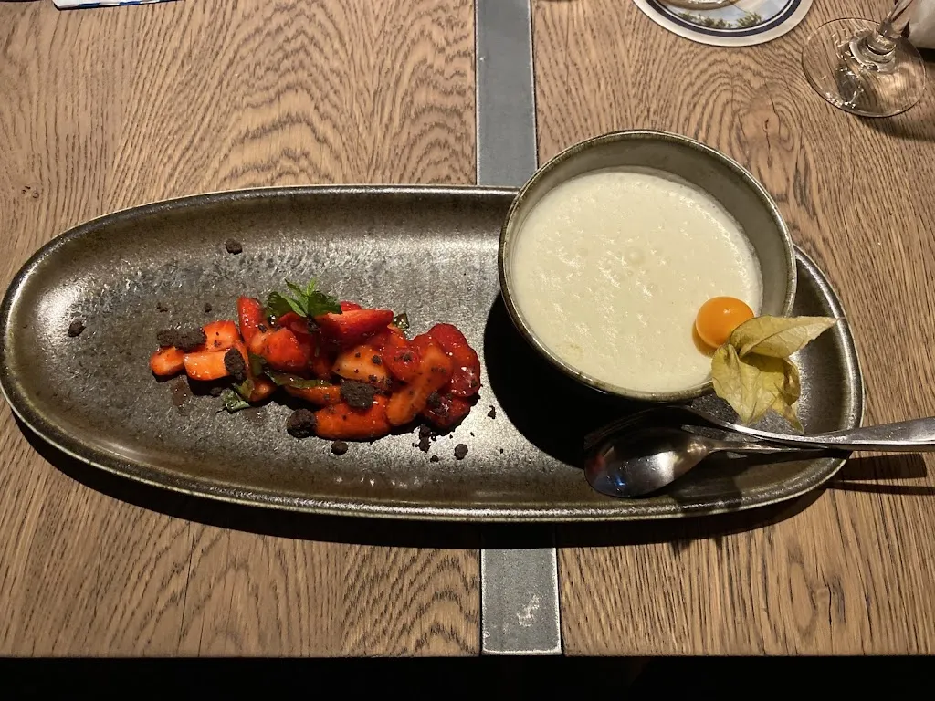 Thomas Dafinger_Schuhbauers am Dom_Freising_review