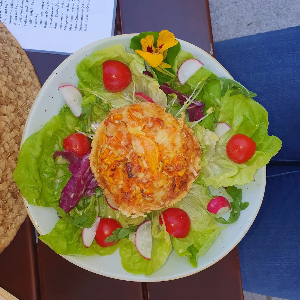 Thomas Arndt_auyama_Freising_review