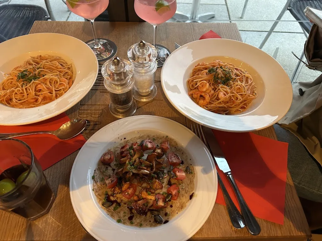 Hansi Bar_Freising_slider_image_2