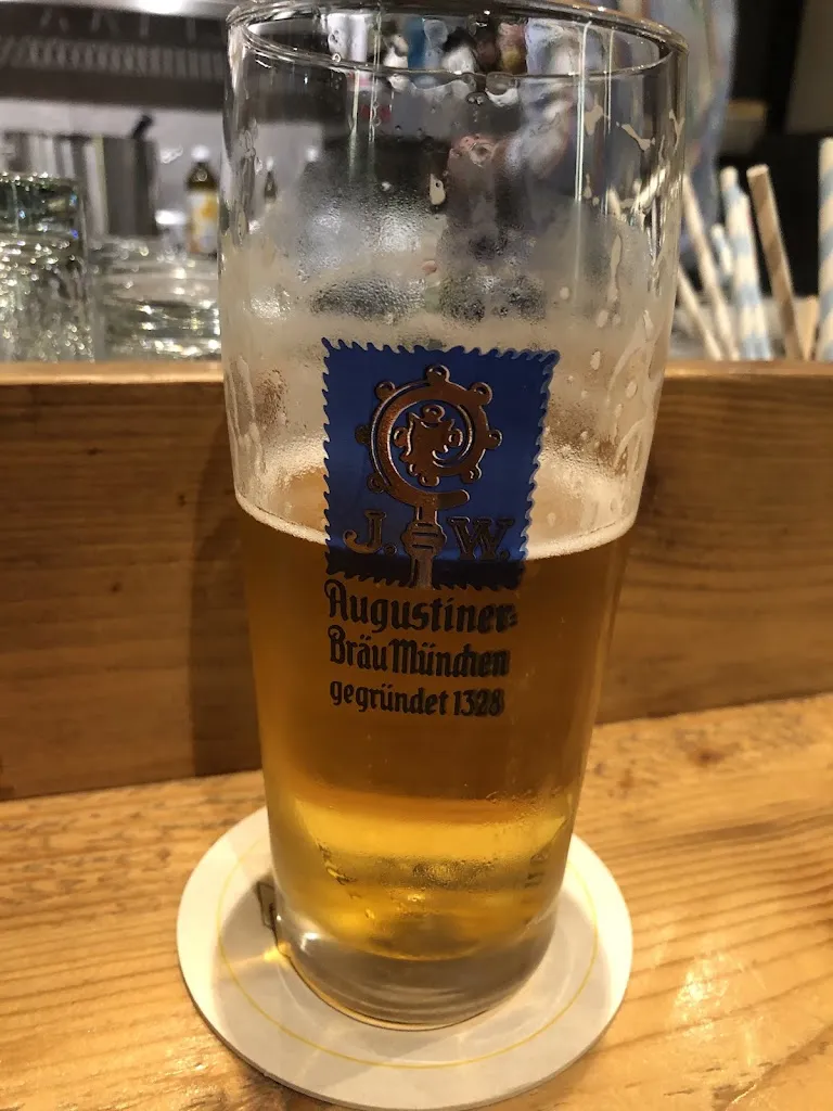 Hansi Bar_Freising_slider_image_3