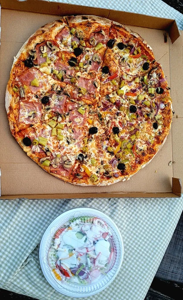 Mali Pizzahaus 2 restaurant in Pfeffenhausen