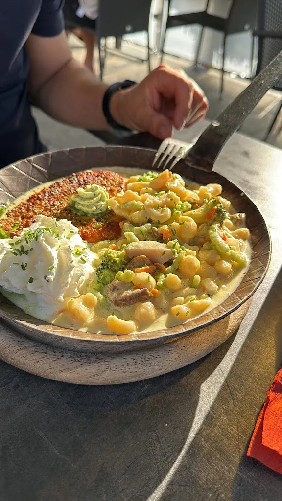 Paweł k_Gaststätte Zur Eisenbahn_Pfofeld_review