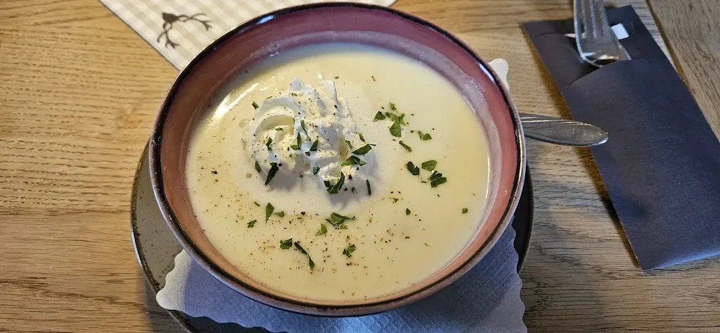 Jonathan Attwood_Zum Kirchenwirt_Pittenhart_review