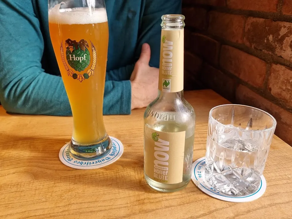 Szanto Judit Katalin_Pablo Emilio BurgerBar Planegg_Planegg_avis