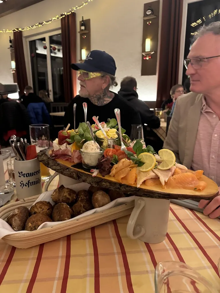 Sashy Hairdesignclub_Kastanienhof Pleinfeld_Pleinfeld_review