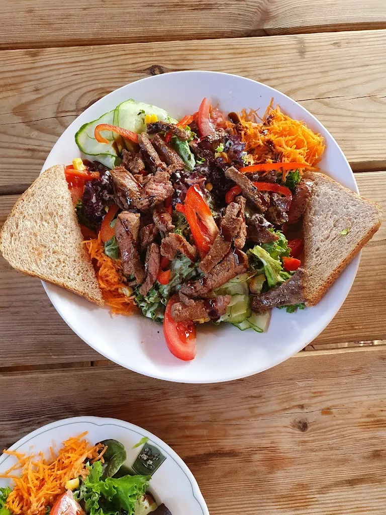 Nicole Zeller_Nashvilla Country and more_Prackenbach_review