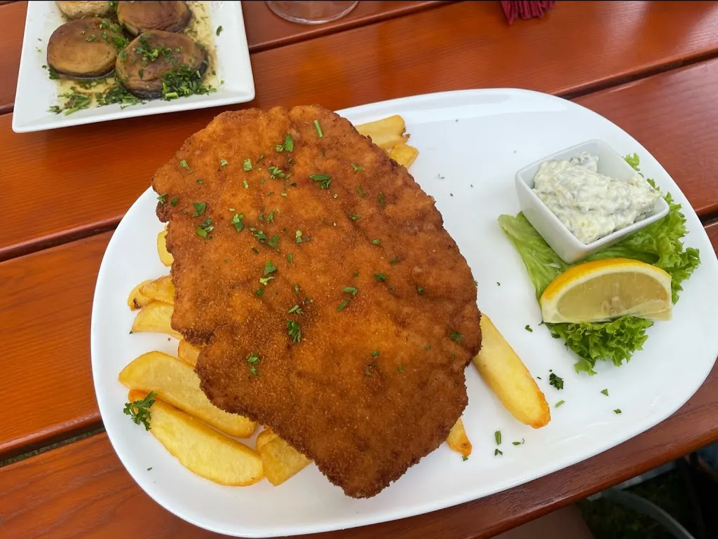 Brandi Brittain_Restaurant Goldenes Fass - Ristovski_Pyrbaum_review