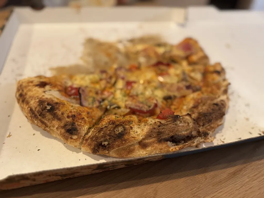 Zakkos Grill & Pizza_Pressath_slider_image_3