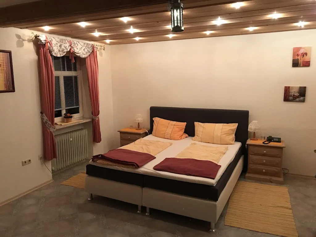 Schwarzes Roß_Presseck_slider_image_2